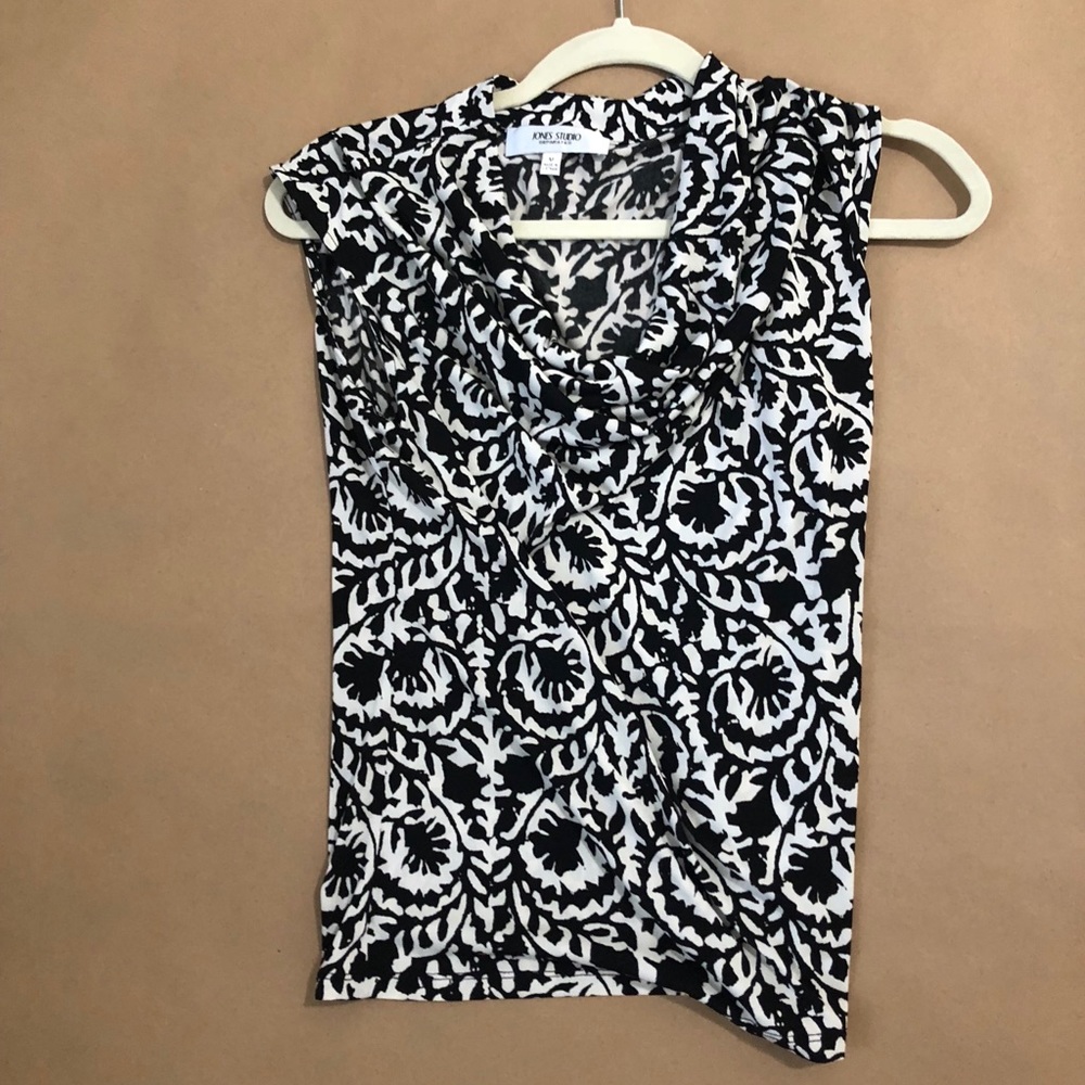 2 For 1!!! black and White Patterned Shell Tanks